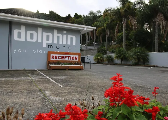 Dolphin Motel