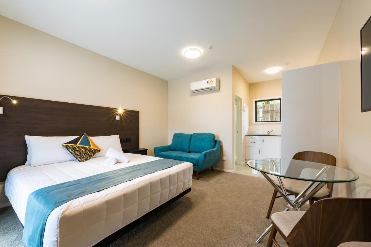 Motel Dolphin